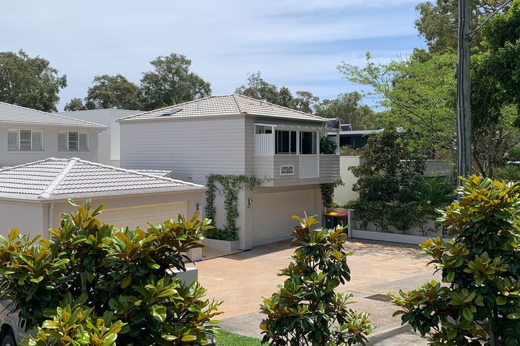 High Tide, 142 Sandy Point Rd – romantic getaway on the waterfront