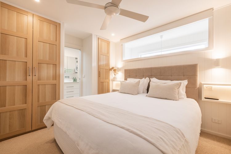 HighTide, 142 Sandy Point Rd – romantic getaway on the waterfront