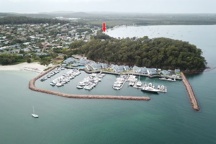 High Tide, 142 Sandy Point Rd – romantic getaway on the waterfront