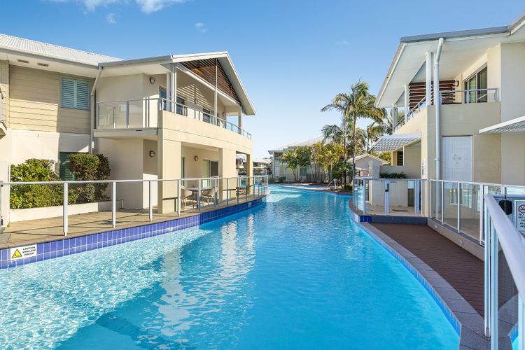 Pacific Blue, 140/255 Sandy Point RD