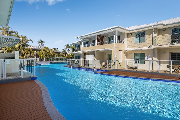 Pacific Blue, 140/255 Sandy Point RD