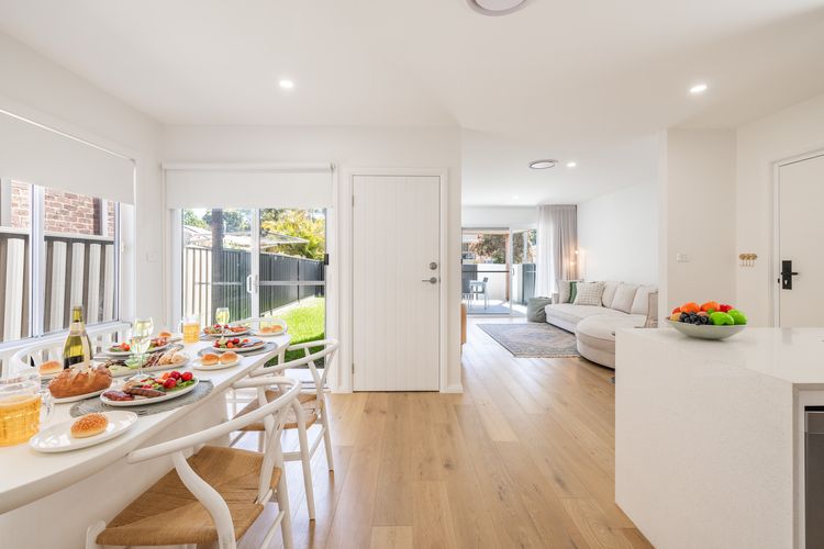 Escape the Norm, 7/5 Kelvin Grove – Ducted Air, Wi-Fi & Sauna