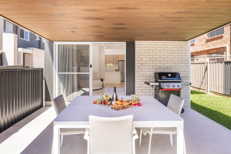 Escape the Norm, 7/5 Kelvin Grove – Ducted Air, Wi-Fi & Sauna