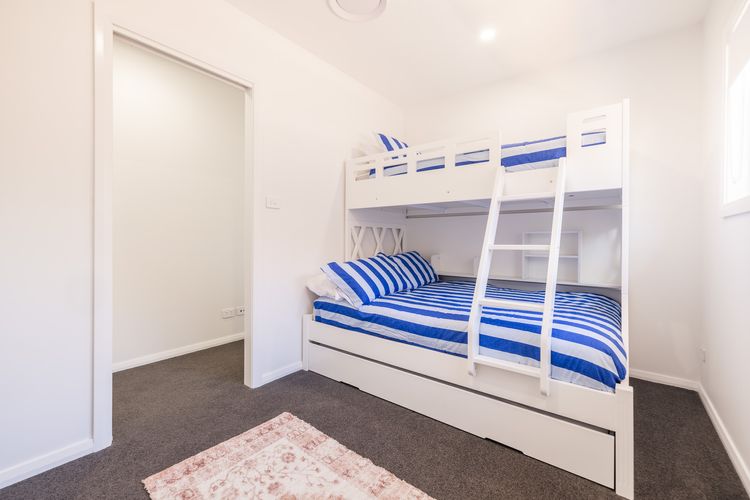 Escape the Norm, 7/5 Kelvin Grove – Ducted Air, Wi-Fi & Sauna