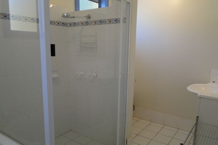 Copacabana, 2/61 Sandy Point Road – cute unit with water views from the balcony