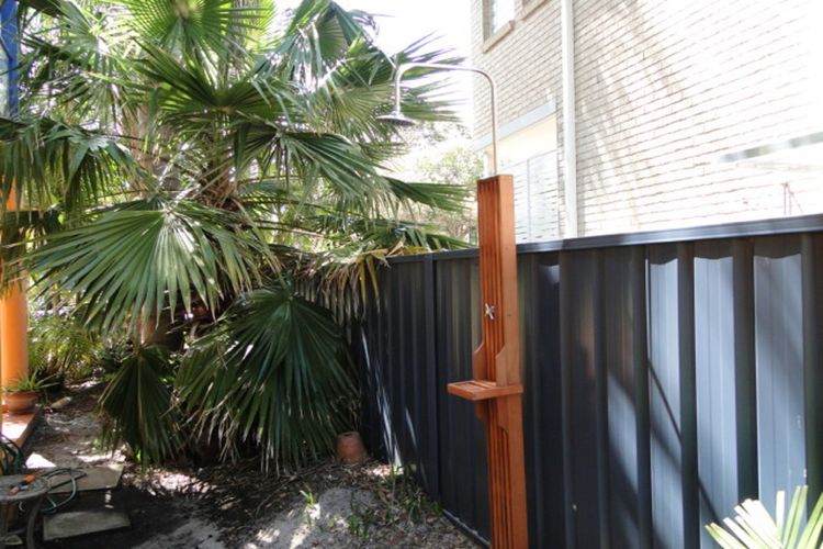 Copacabana, 2/61 Sandy Point Road – cute unit with water views from the balcony