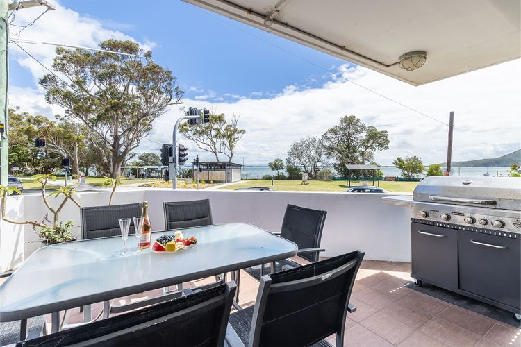 Fleetwood, 2/63 Shoal Bay Road – spectacular views
