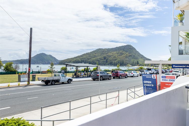 Fleetwood, 2/63 Shoal Bay Road – spectacular views