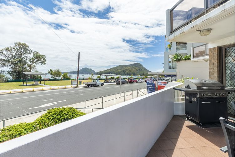 Fleetwood, 2/63 Shoal Bay Road – spectacular views