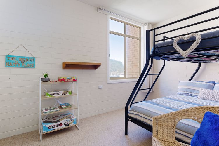 Little Hut, 1/20 Kurrawa Close – Spectacular Water Views, NBN & Air Conditioned