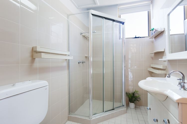 Little Hut, 1/20 Kurrawa Close – Spectacular Water Views, NBN & Air Conditioned