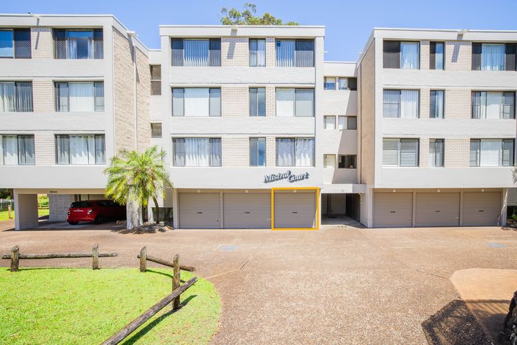 Mistral Court 2, 17 Mistral Close – little beach water views & WIFI