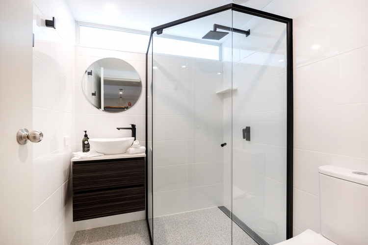 A Little Jewel By The Sea