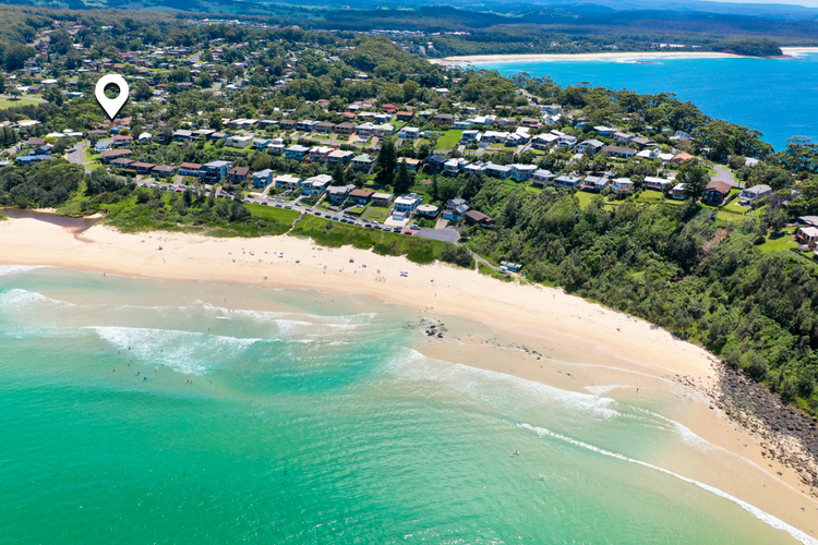 A Little Jewel By The Sea