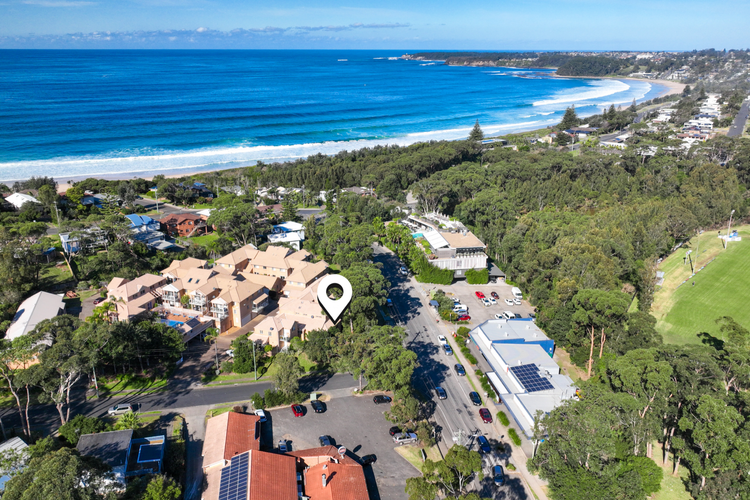 A Little Jewel By The Sea