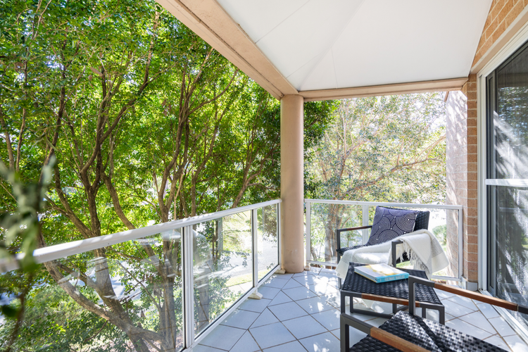 Master bedroom balcony 