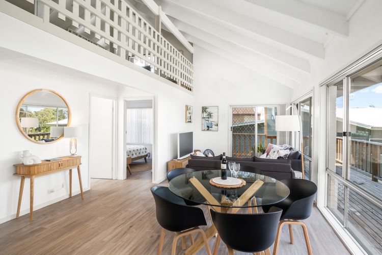 Mollymook Beach Bach