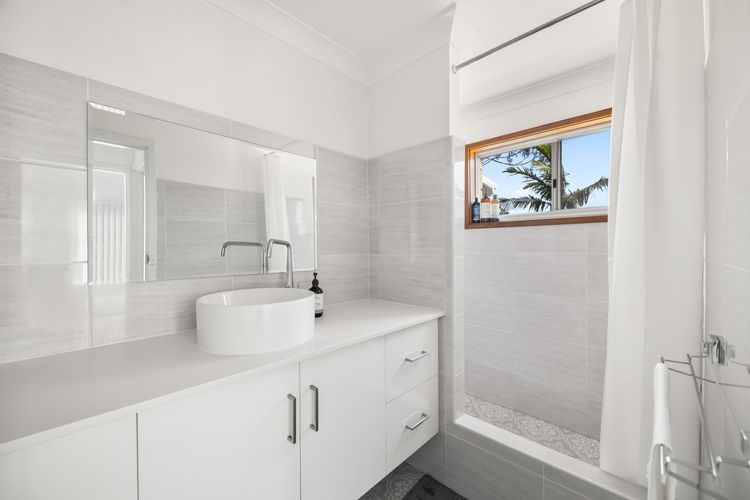 Mollymook Beach Bach