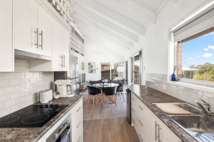 Mollymook Beach Bach