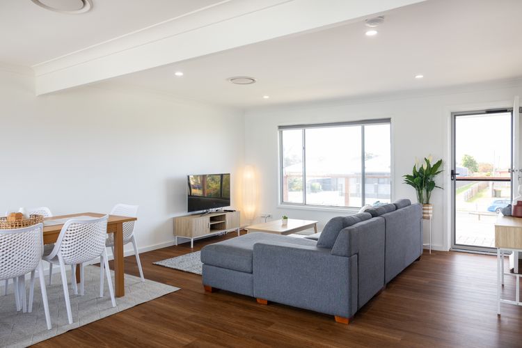 Coastal Breeze – 67 Burrill Street