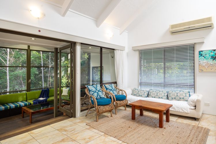 Valley Hideaway – Whole House