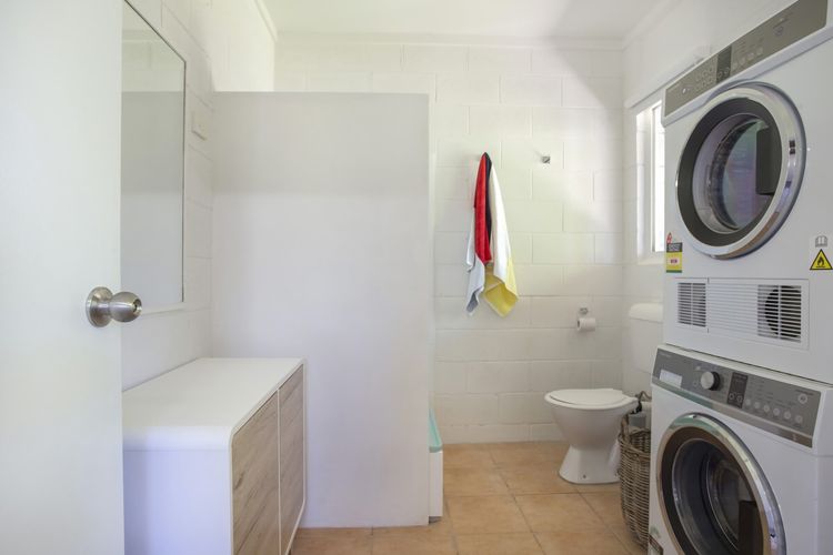 Laundry/shower/toilet downstairs