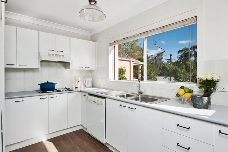 No 1 Mollymook Beach