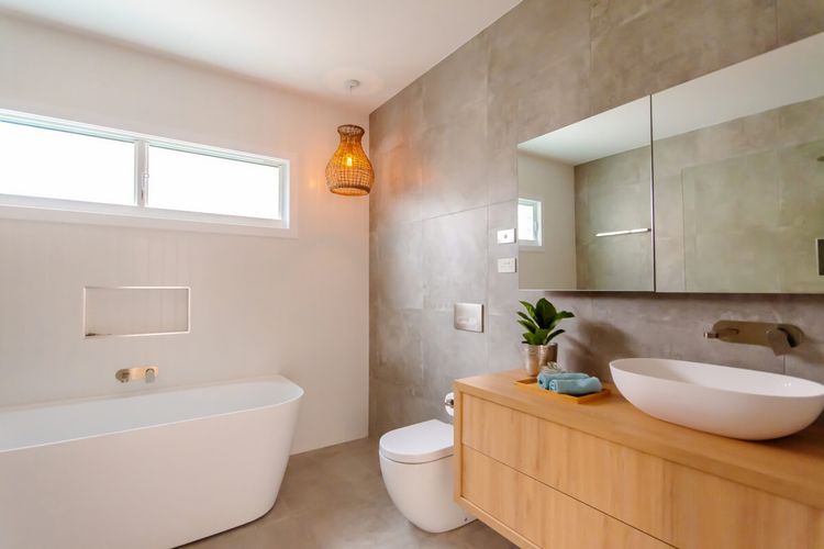 Bathroom downstairs