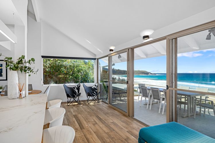 Surfers Reef Escape Mollymook