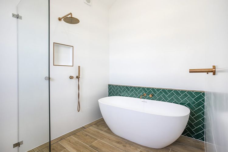 Unit 2 Ensuite 
