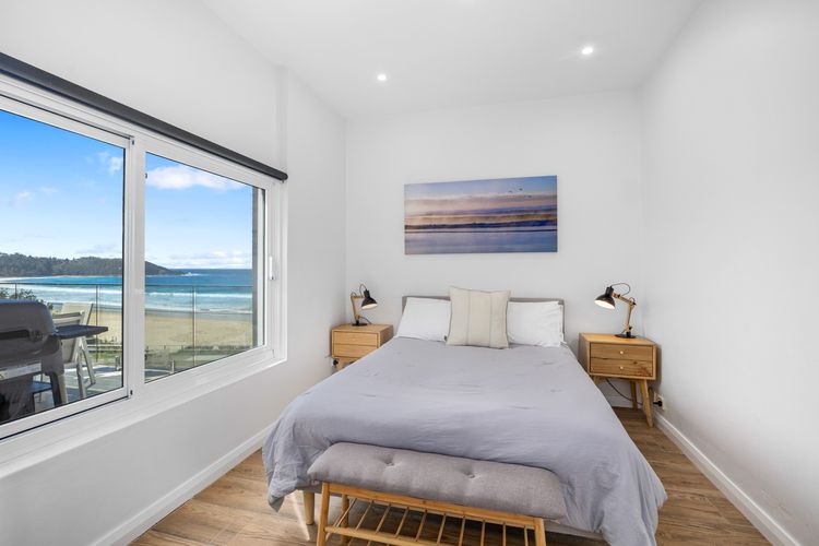 Surfers Reef Escape Mollymook