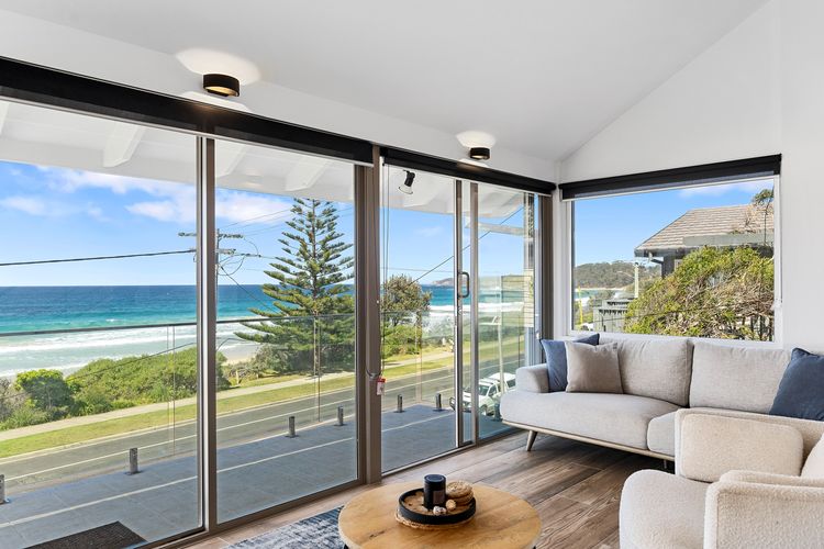 Surfers Reef Escape Mollymook