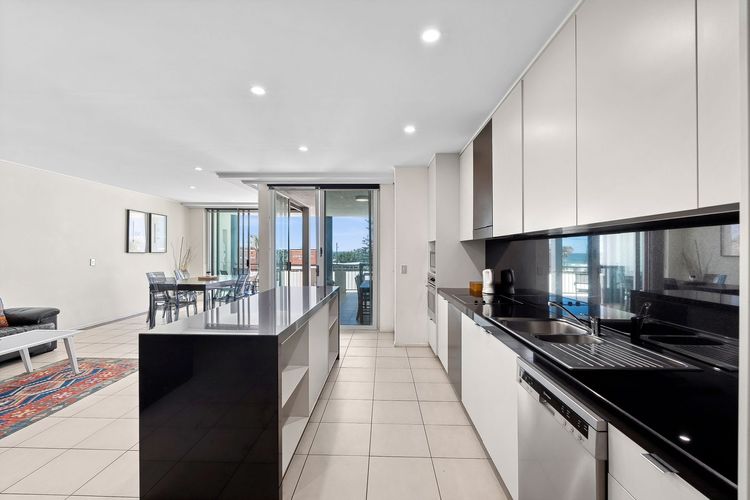 Paradiso 3 Bedroom Ocean Front 218