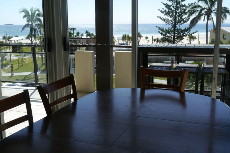 Paradiso 3 Bedroom Ocean Front Roof Top Spa 336