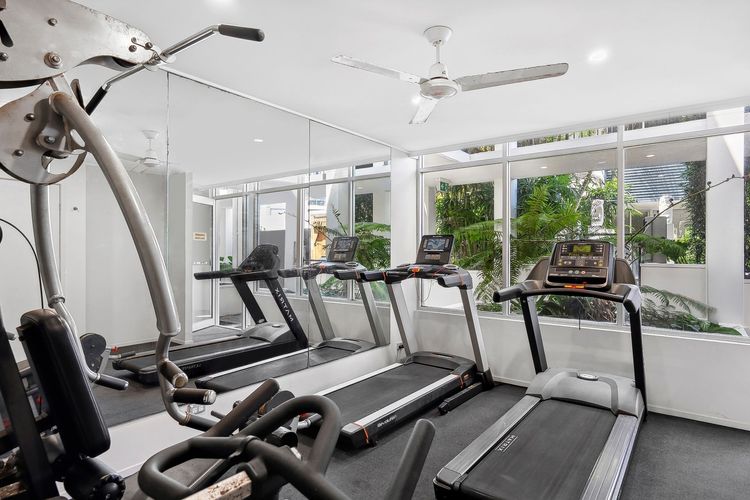 Paradiso 3 Bedroom Family Roof Top 350