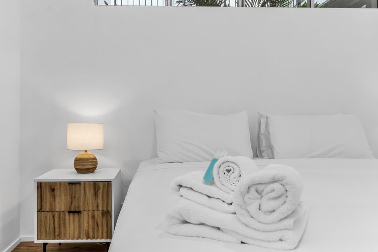 Paradiso 3 Bedroom Ocean Front 219