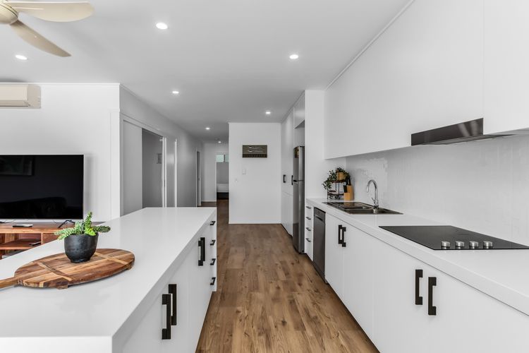 Paradiso 3 Bedroom Ocean Front 219