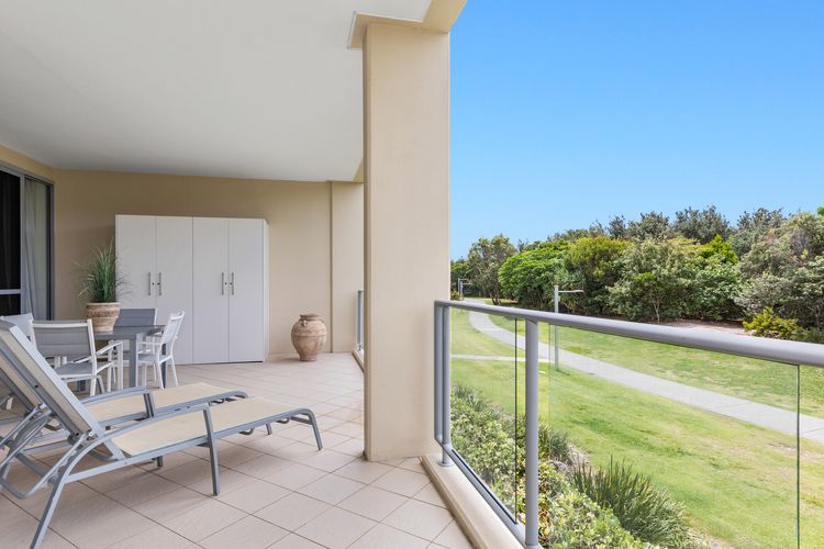 Luxury Apartment 1122 at Bells Boulevard