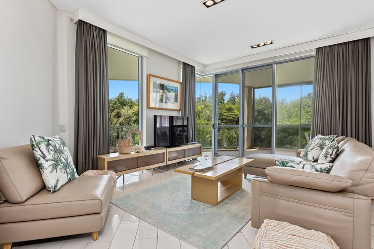 Luxury Apartment 1122 at Bells Boulevard