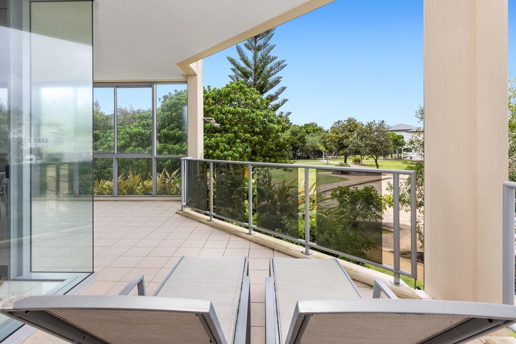 Luxury Apartment 1122 at Bells Boulevard