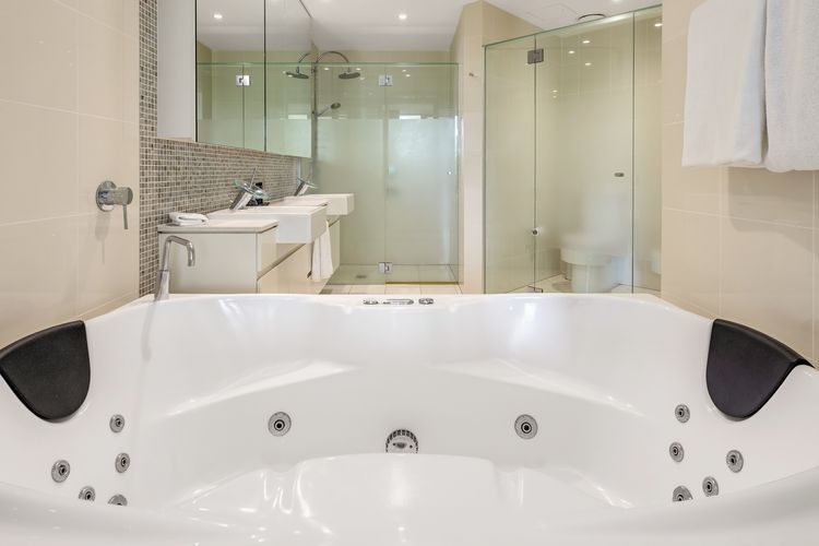 Luxury Apartment 1122 at Bells Boulevard