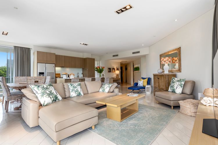 Luxury Apartment 1122 at Bells Boulevard