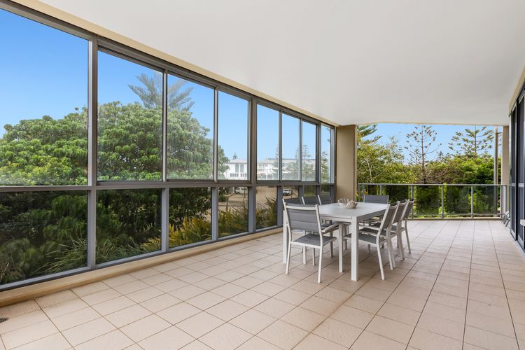 Luxury Apartment 1122 at Bells Boulevard