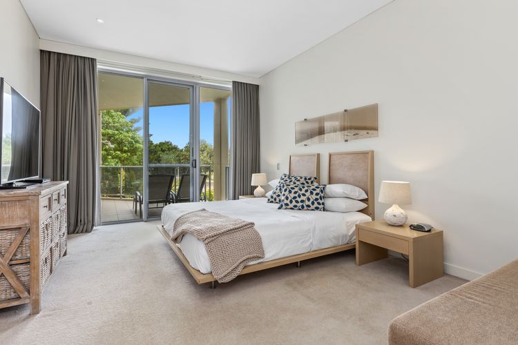 Luxury Apartment 1122 at Bells Boulevard