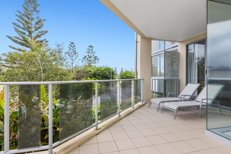 Luxury Apartment 1122 at Bells Boulevard