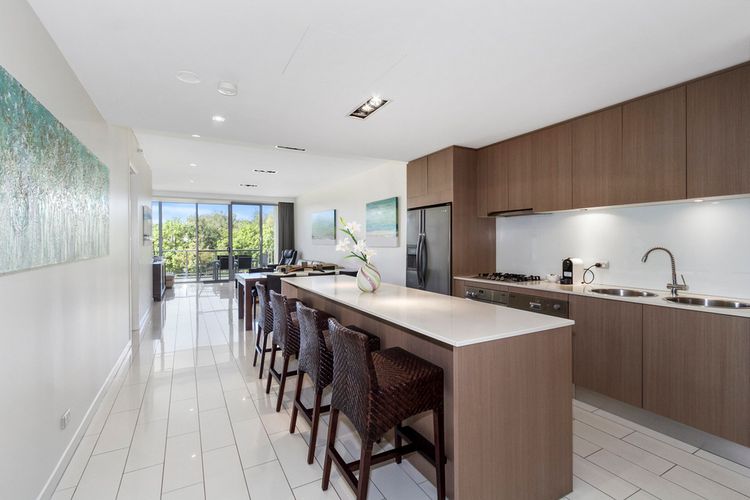 Luxury Apartment 1124 at Bells Boulevard