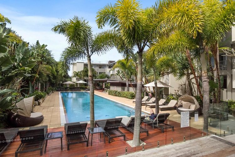 Luxury Apartment 1124 at Bells Boulevard