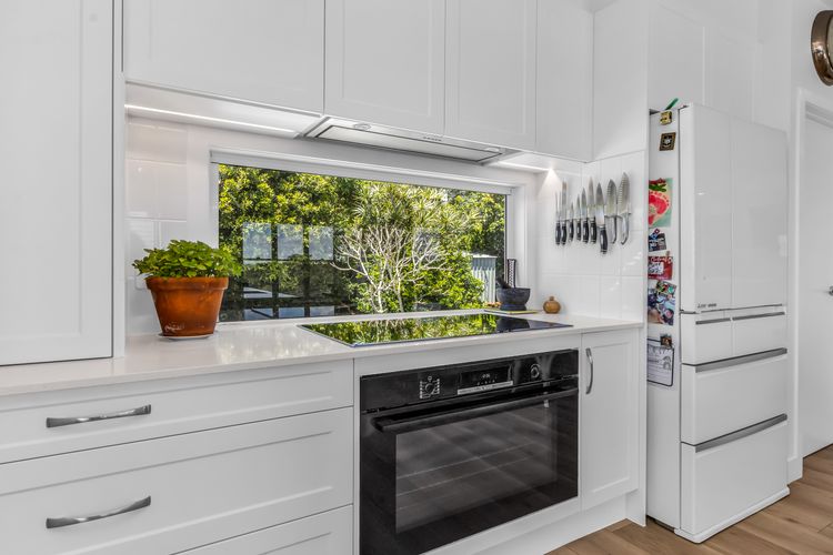 High Tide 4BR 3 level house w/ Ocean views & Pool