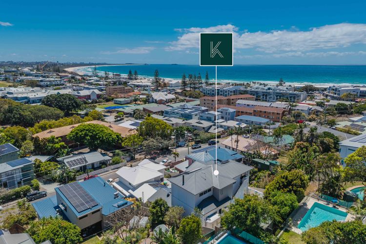 High Tide 4BR 3 level house w/ Ocean views & Pool