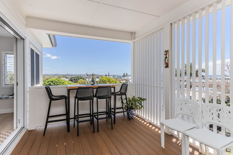 High Tide 4BR 3 level house w/ Ocean views & Pool